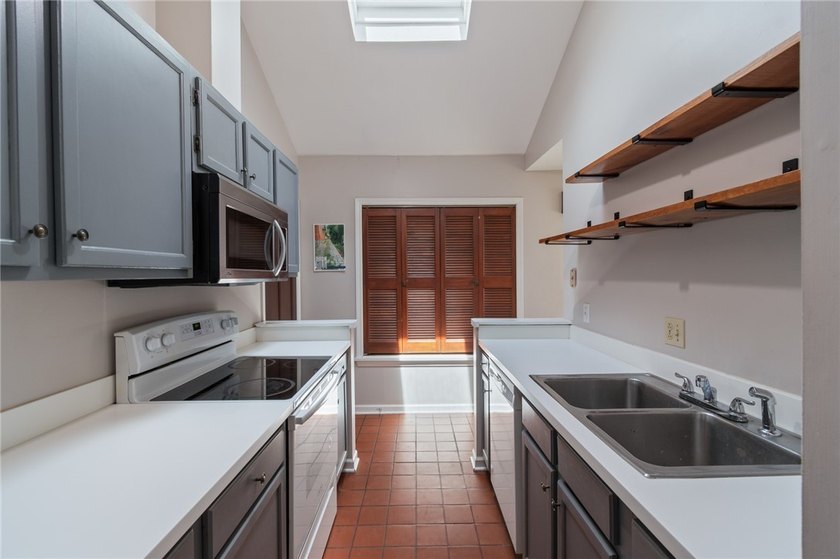 Transparent pricing/no delayed negotiations. Located in the - photo 16
