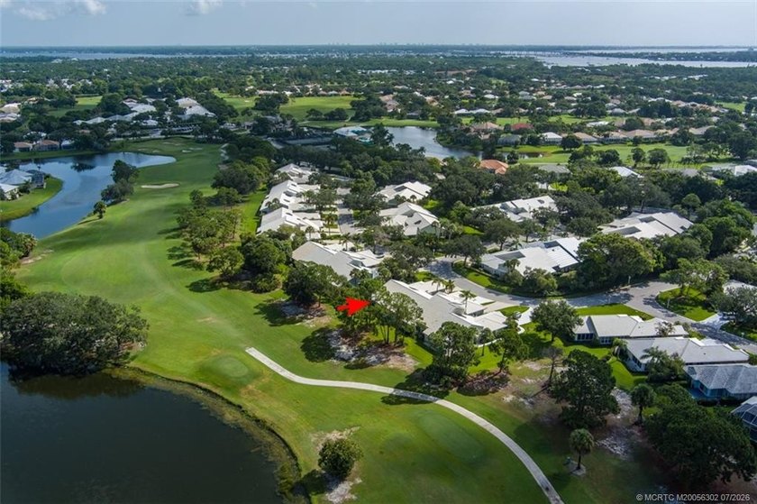 LOCATION! LOCATION! This home offers gorgeous views of LAKE and - photo 17