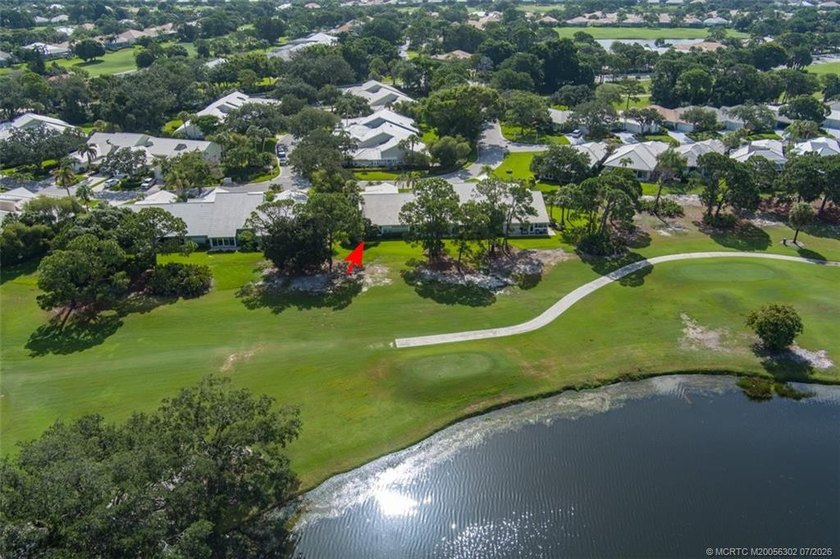 LOCATION! LOCATION! This home offers gorgeous views of LAKE and - photo 19