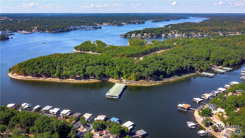 **Exquisite Lakefront Lot at Lake of the Ozarks - A - photo 11