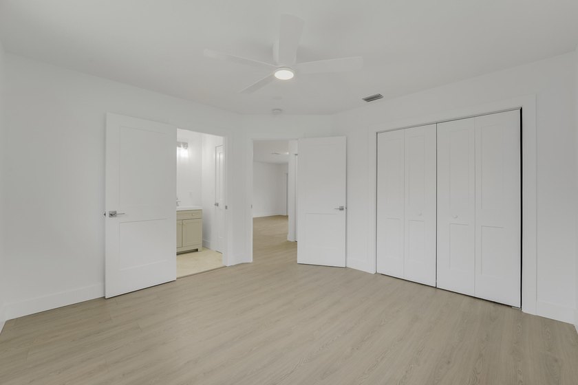Completely renovated from top to bottom, this move-in ready home - photo 23