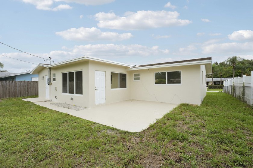 Completely renovated from top to bottom, this move-in ready home - photo 28
