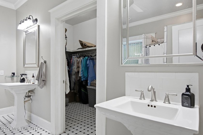 A Rare Gulf Coast Treasure Where Timeless Charm Meets Modern - photo 22