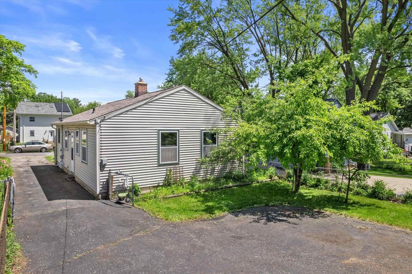 Welcome to 722 Christianson Avenue, a charming bungalow ranch in - photo 29