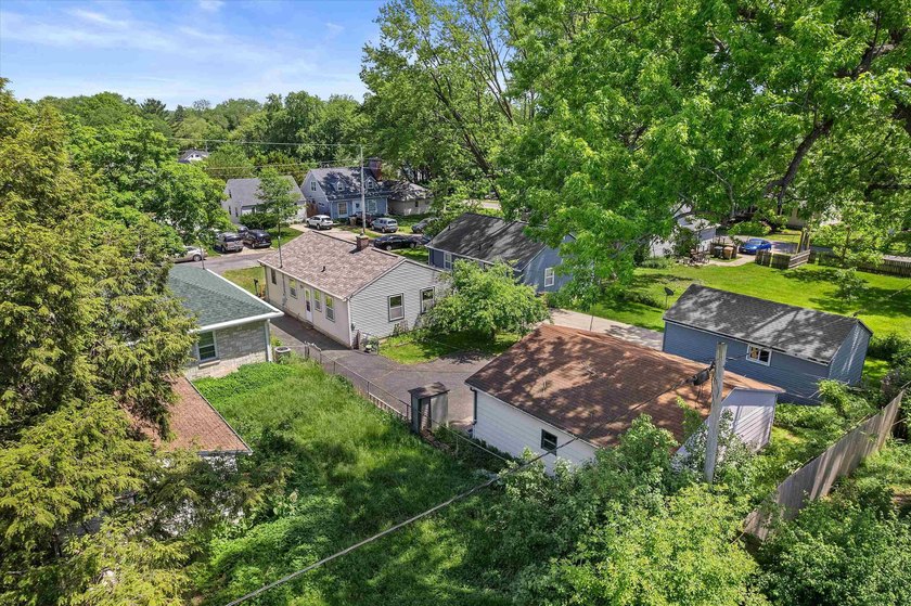 Welcome to 722 Christianson Avenue, a charming bungalow ranch in - photo 32