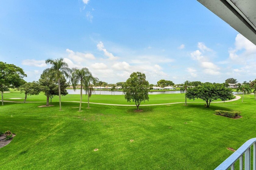Top floor corner unit with panoramic views of the golf course - photo 25