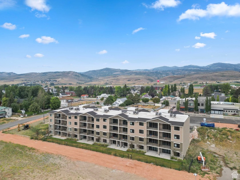 Modern Luxury Condo Near Bear Lake Short term rental Approved - photo 44