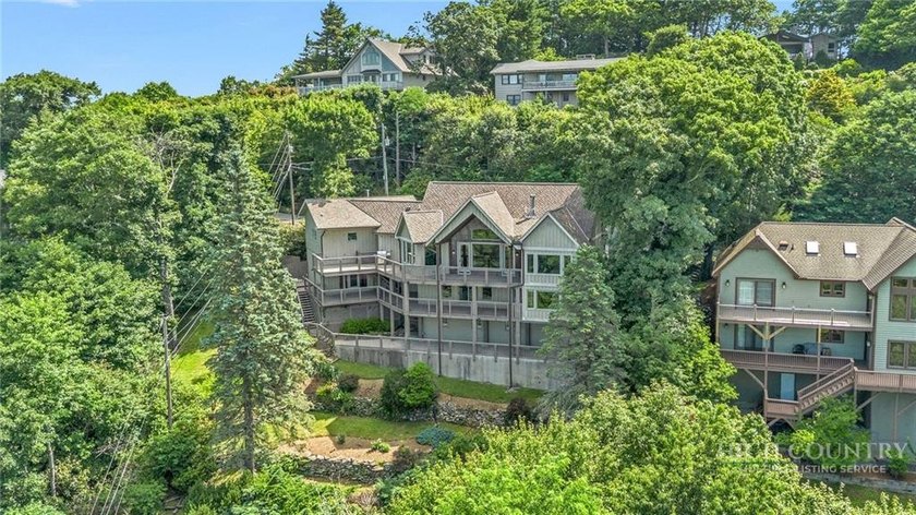 Experience elegant mountain living in this warm and inviting - photo 6