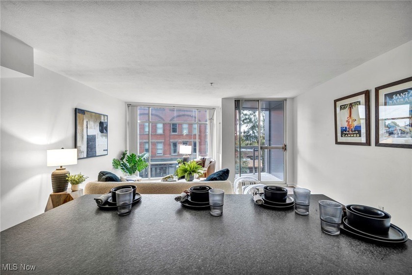Experience modern and convenient city living in this stylish - photo 9