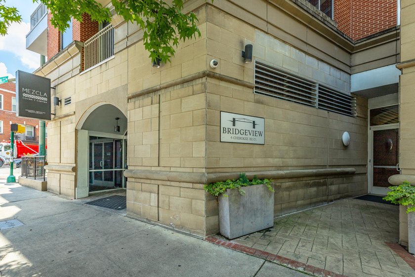 OPEN HOUSE This Sunday, July 12, 2:00-4:00 PM. Step off the - photo 5
