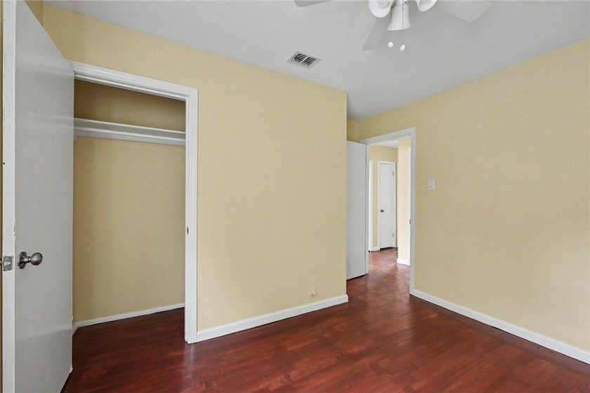 Totally remodeled 3-bedroom,2-bathroom home located in the - photo 15