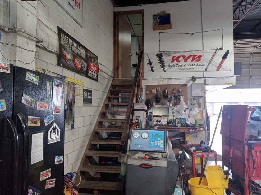 Established &amp; Profitable Automotive Repair Shop in West Palm - photo 22