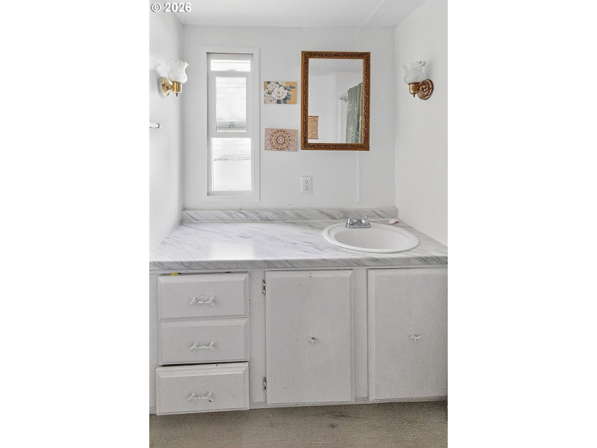 Huge price drop! Home sold as is and in need of some repairs - photo 22
