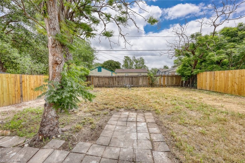 Totally remodeled 3-bedroom,2-bathroom home located in the - photo 25
