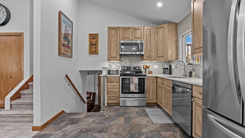 Welcome home to this beautifully maintained home located on a - photo 10