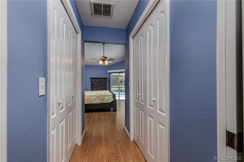 WELL APPOINTED AND BEAUTIFULLY MAINTAINED 3/2/2 POOL HOME on .32 - photo 19