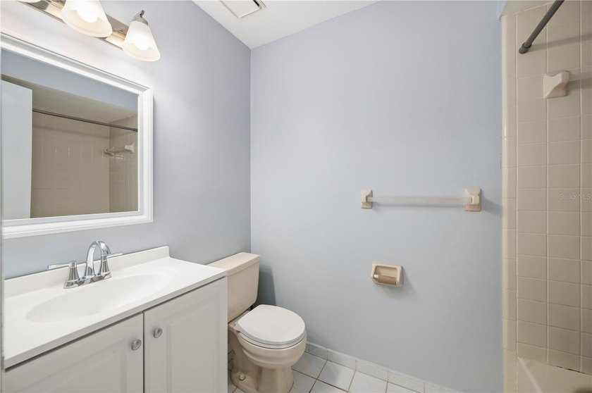 Waterfront Condo located in Punta Gorda Isles, this rare find - photo 33