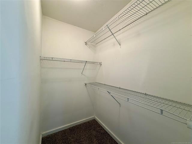 Welcome to this beautifully updated 4 bedroom, 3 bath - photo 14