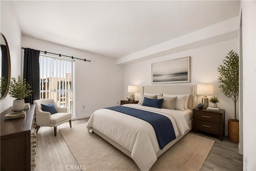 Move-in ready and beautifully updated 2-bedroom, 2-bath condo - photo 26