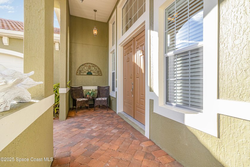 Motivated sellers! Experience resort-style living in this - photo 4