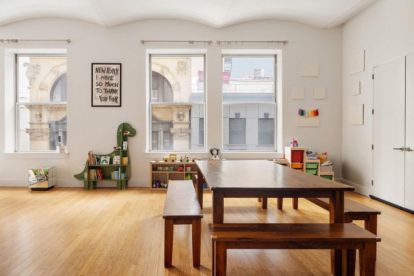 A luminous corner loft of exceptional scale in the Financial - photo 3