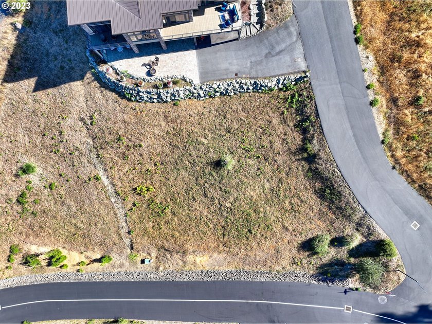 Imagine this corner lot with its beautiful views and your custom - photo 9