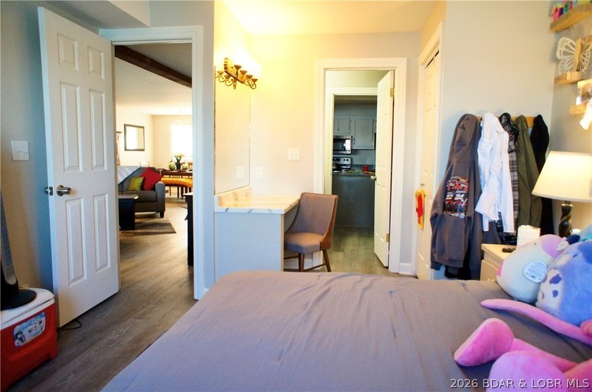 No other complex has all of the amenities as the KNOLLS. Indoor - photo 39