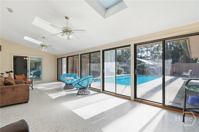 WELCOME TO THE BEAUTIFUL LANDINGS COMMUNITY. THIS WARM &amp; - photo 24