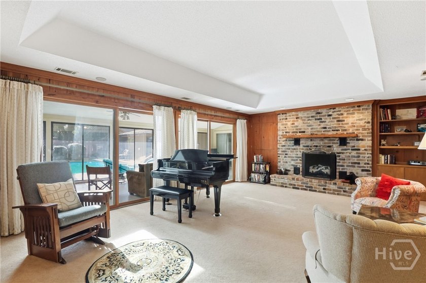 WELCOME TO THE BEAUTIFUL LANDINGS COMMUNITY. THIS WARM &amp; - photo 25