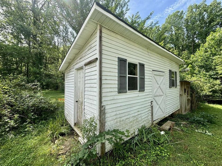 If You are looking for a Spacious Home with a nice open Floor - photo 5