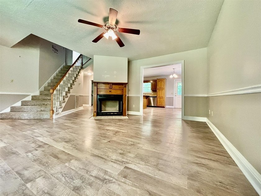If You are looking for a Spacious Home with a nice open Floor - photo 7
