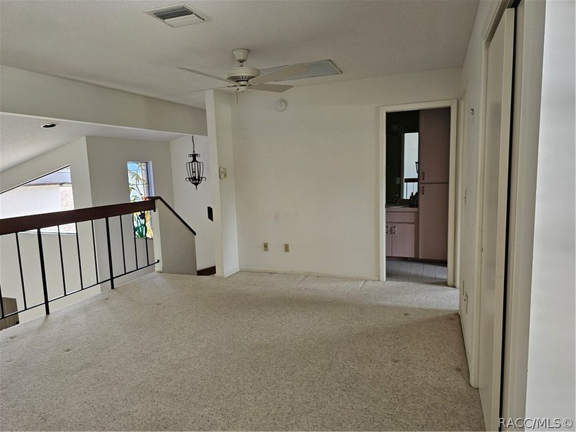 Looking for a great opportunity to live on the water in a - photo 19