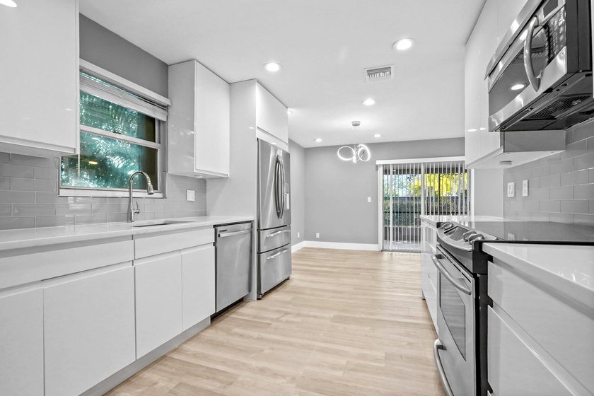 Welcome to Lost Villas, a well-maintained 2-story home offering - photo 6
