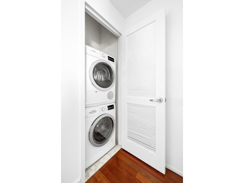 This bright and spacious 2-bedroom, 2-bathroom residence in the - photo 15