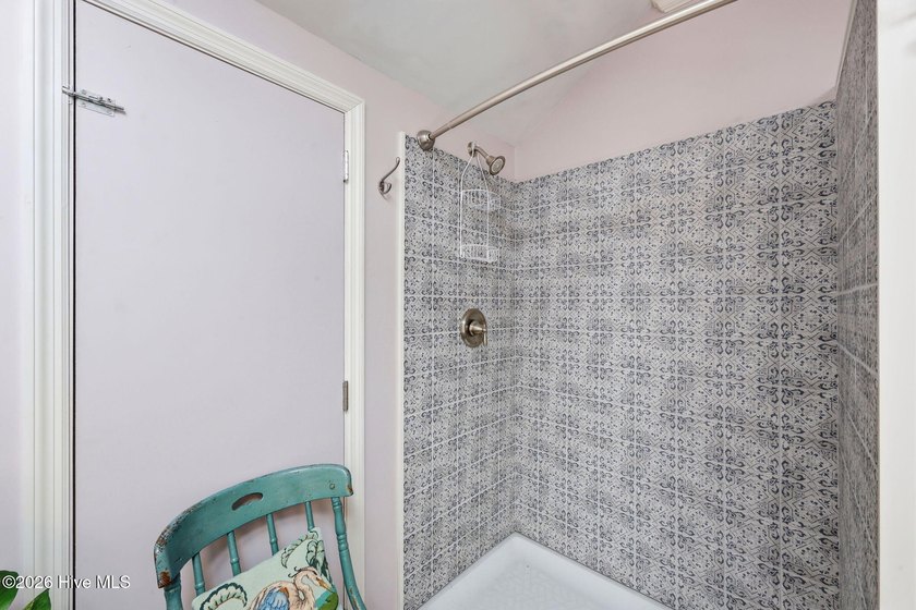 Welcome to this spacious 3-bedroom, 2.5-bath home nestled in one - photo 24
