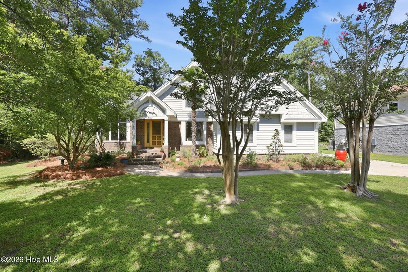 Welcome to this spacious 3-bedroom, 2.5-bath home nestled in one - photo 49