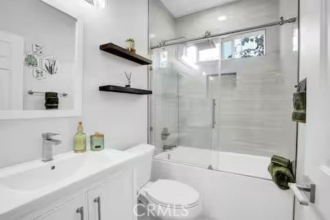 An investor's short-term rental opportunity! Fully furnished and - photo 25