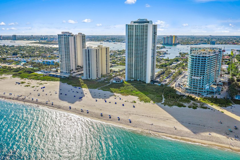 Experience exceptional value at the Tiara-one of Singer Island's - photo 37