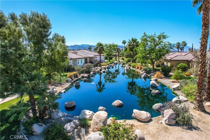An investor's short-term rental opportunity! Fully furnished and - photo 40