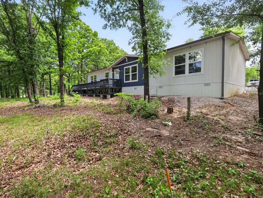 Unique opportunity to own two adjacent lake-area properties in - photo 7