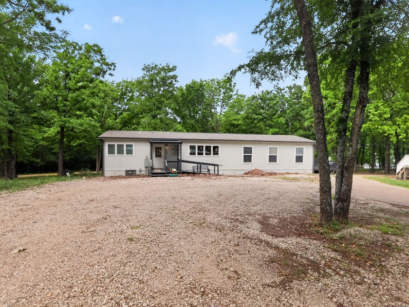 Unique opportunity to own two adjacent lake-area properties in - photo 8