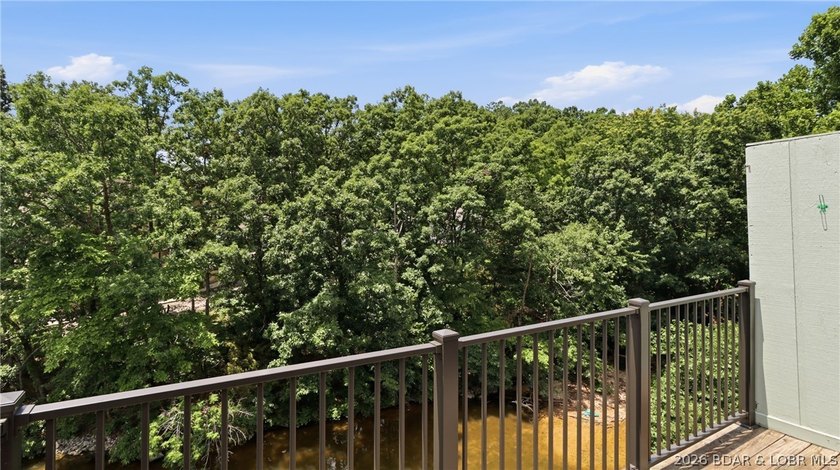 Experience effortless lake living in this turnkey 1-bedroom - photo 17