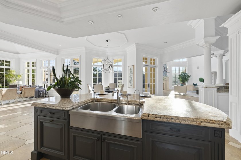 Welcome to 1404 Barony Lake Way! This breathtaking French - photo 25