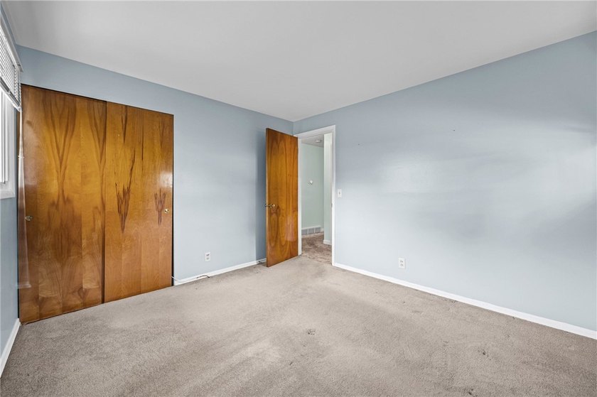 Beautifully maintained and lovingly cared for over the past 30 - photo 26