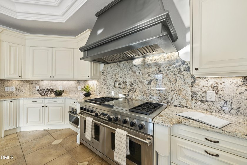 Welcome to 1404 Barony Lake Way! This breathtaking French - photo 33