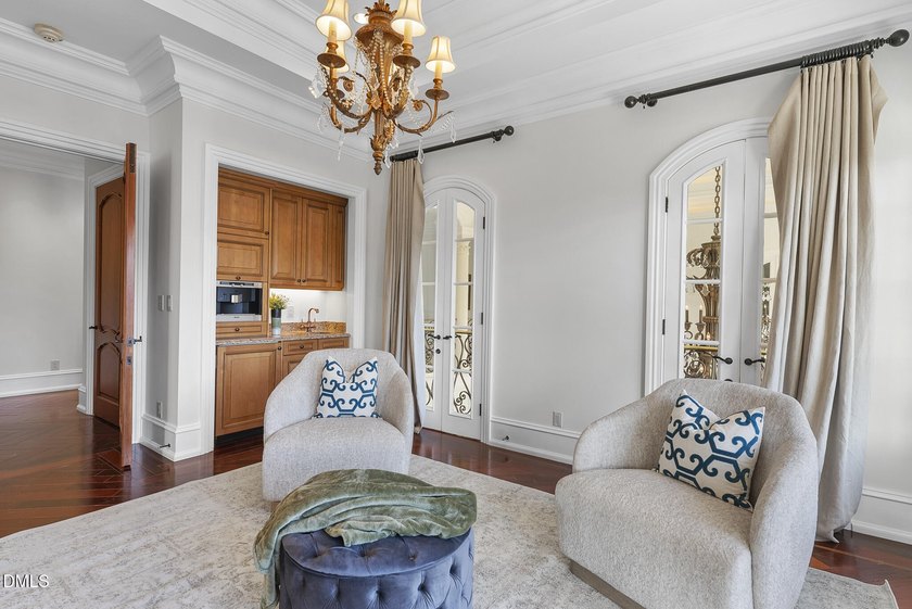 Welcome to 1404 Barony Lake Way! This breathtaking French - photo 44