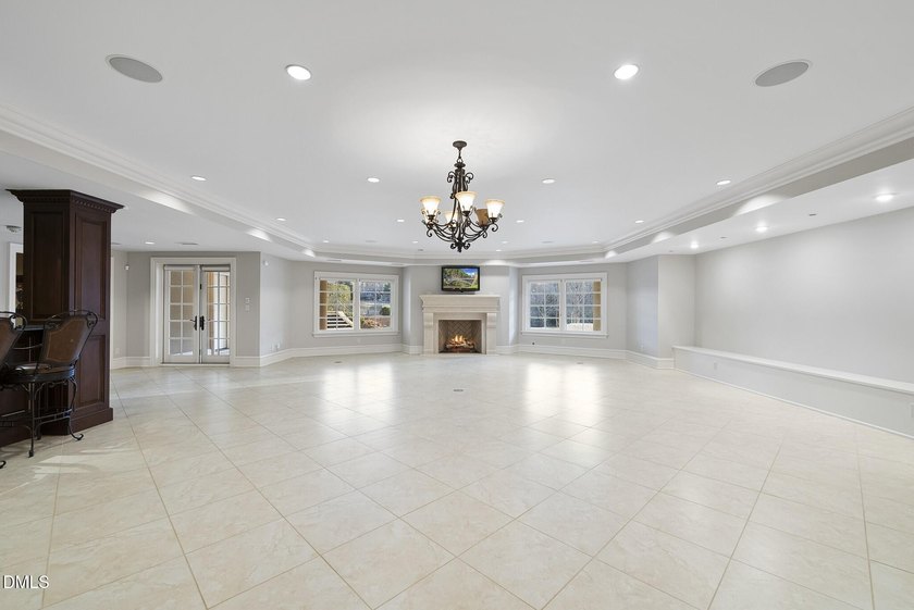 Welcome to 1404 Barony Lake Way! This breathtaking French - photo 59