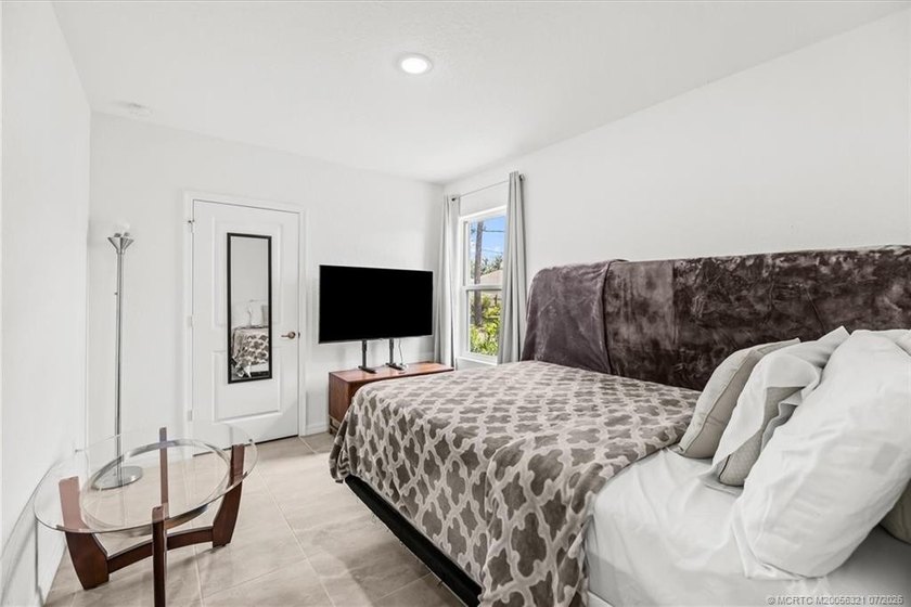 Immaculate Condition, Outstanding Value + an Amazing &amp; Versatile - photo 14
