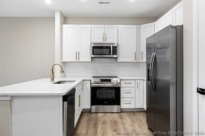 Your garage. Your pool. Your new home. Don't miss your chance to - photo 5