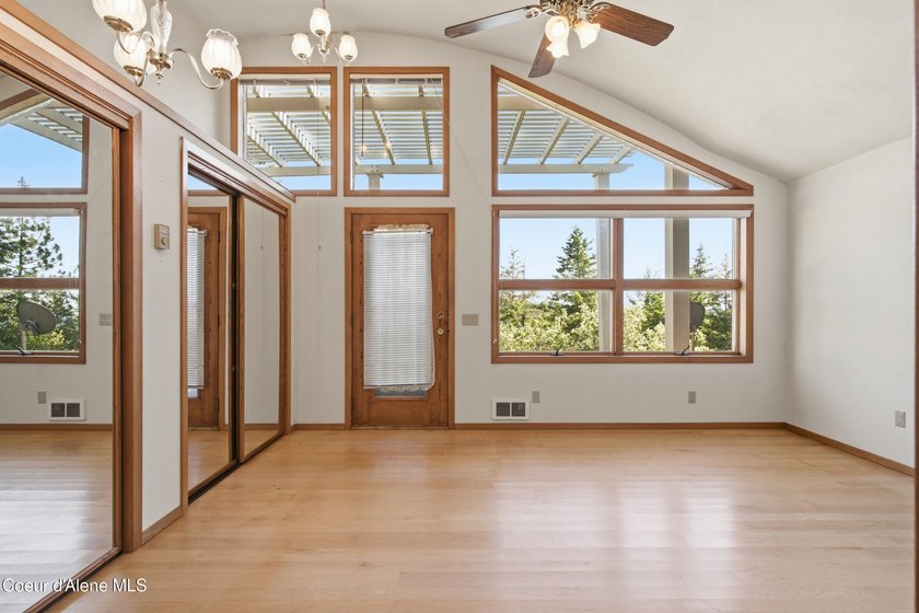 First time ever offered to the market! Situated on 11.23 private - photo 18